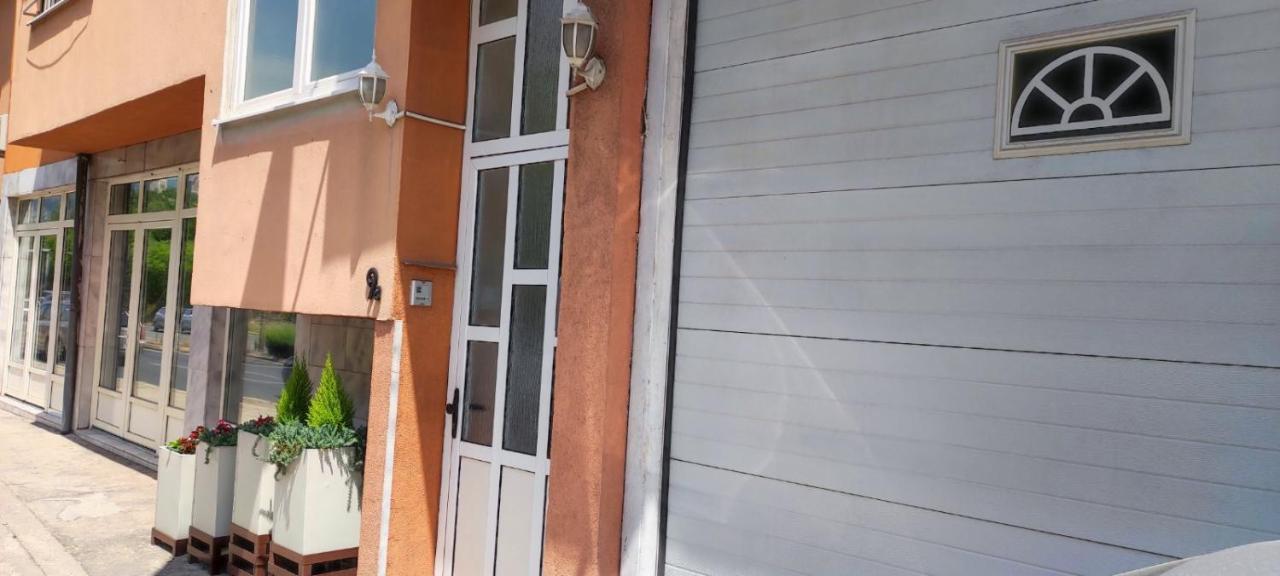 Villa Monera Apartments & Rooms & Free Garage Mostar Exterior foto