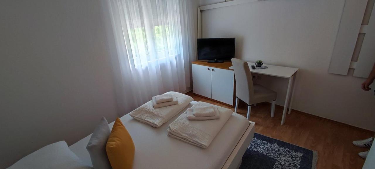 Villa Monera Apartments & Rooms & Free Garage Mostar Exterior foto