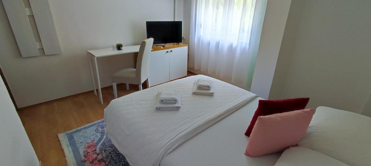Villa Monera Apartments & Rooms & Free Garage Mostar Exterior foto