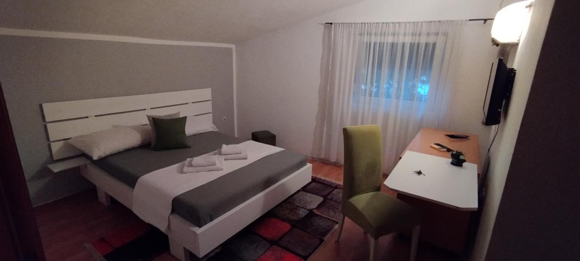 Villa Monera Apartments & Rooms & Free Garage Mostar Exterior foto